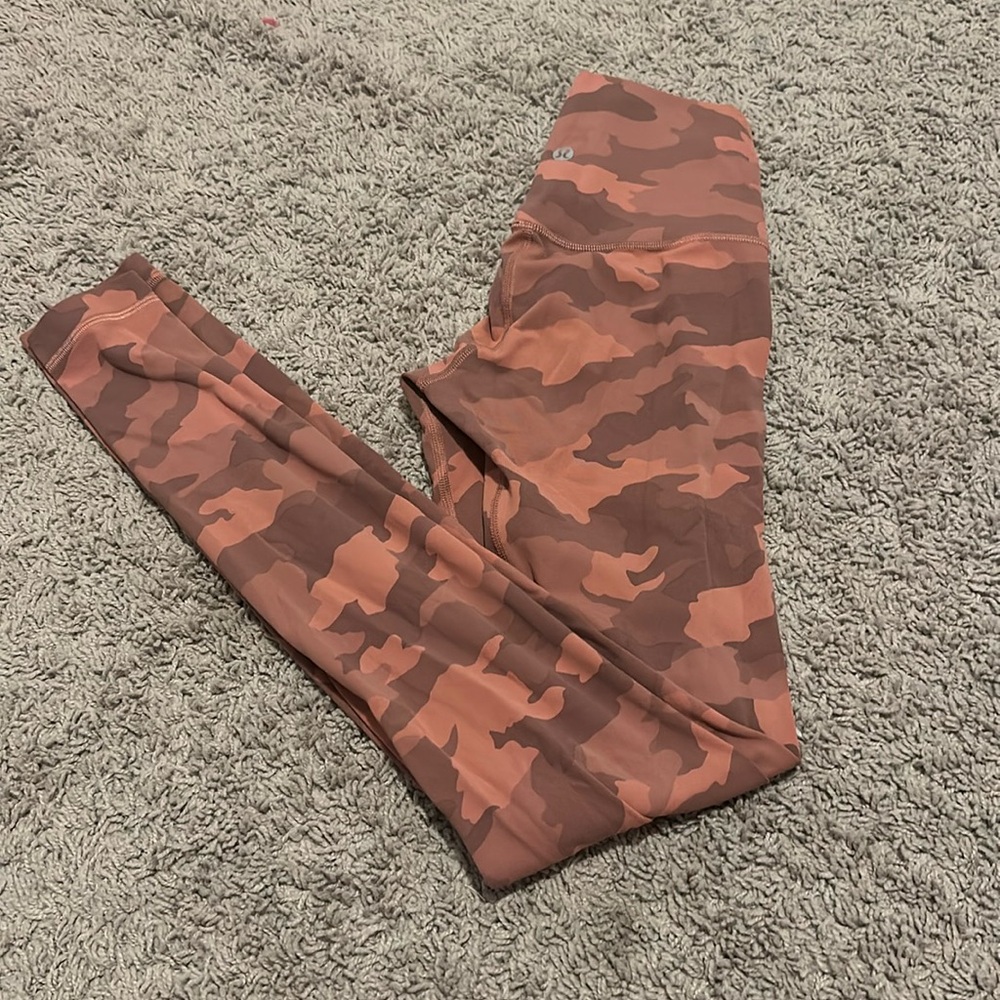 Size 2 red pinkish camo leggings Lulu
